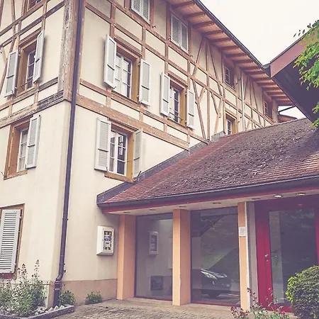 Family By Interlaken Parking Därligen